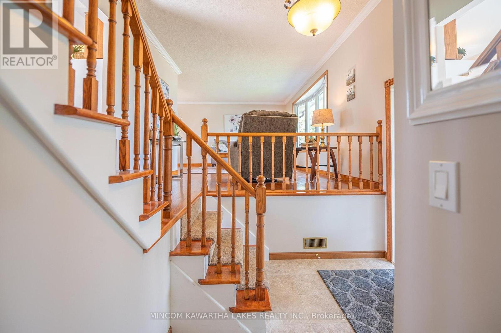 919 Sydenham Road, Peterborough, Ontario  K9J 1K5 - Photo 16 - X12464905