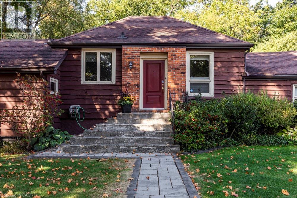 17 Alma Street, Dundas, Ontario  L9H 2C9 - Photo 2 - 40770738