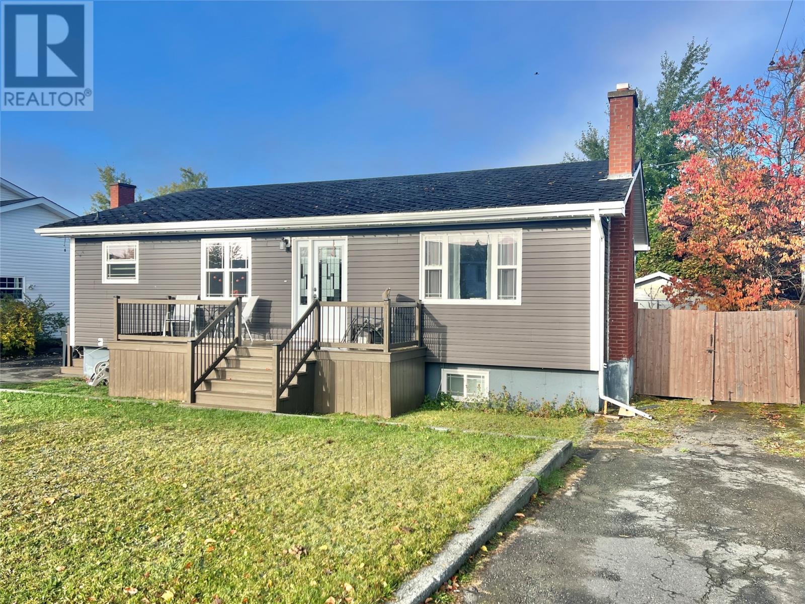 2 Aspen Heights, Grand Falls-Windsor, Newfoundland & Labrador  A2B 1G7 - Photo 1 - 1291619