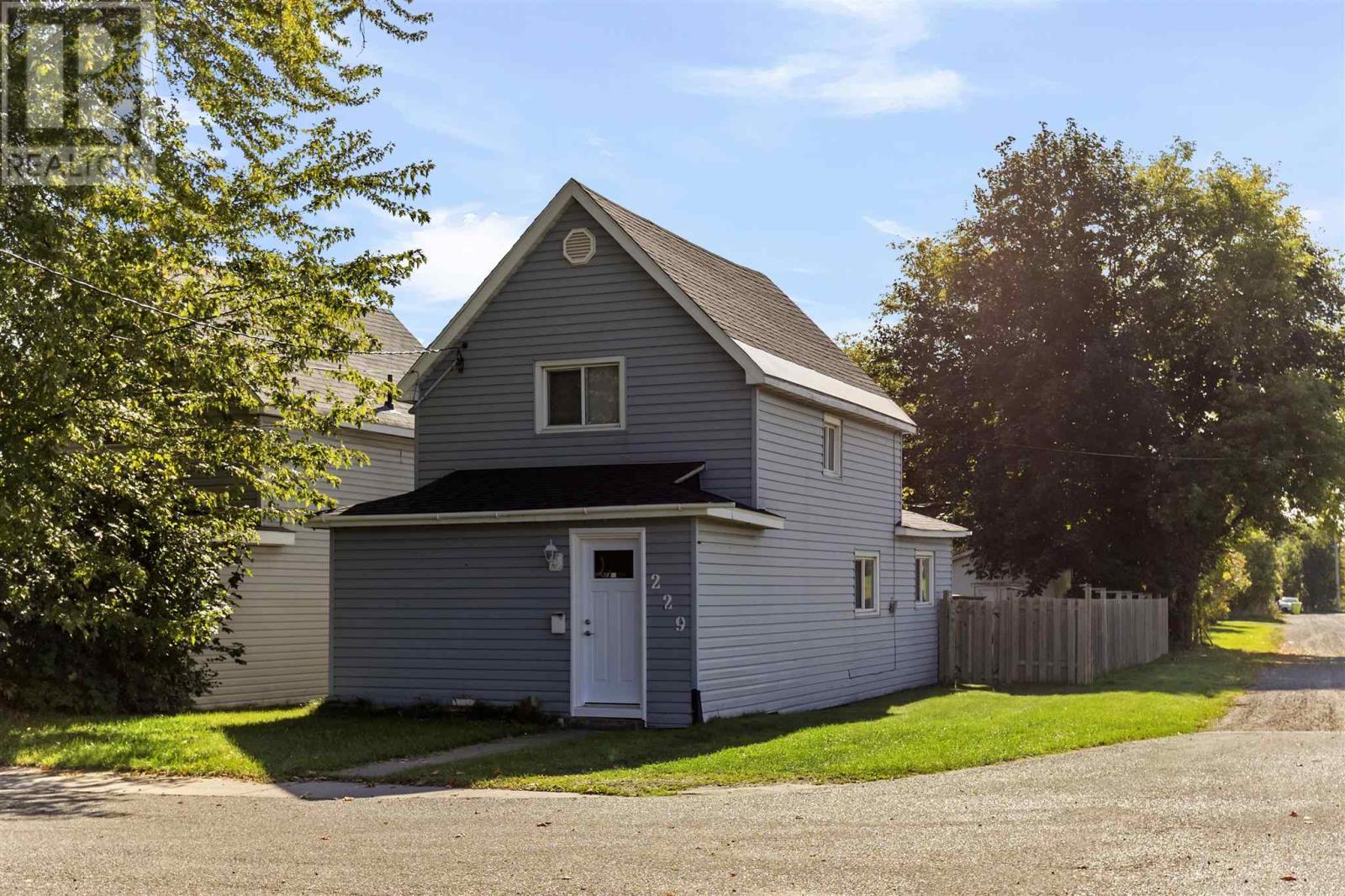 229 St. George's AVE, Sault Ste. Marie, Ontario