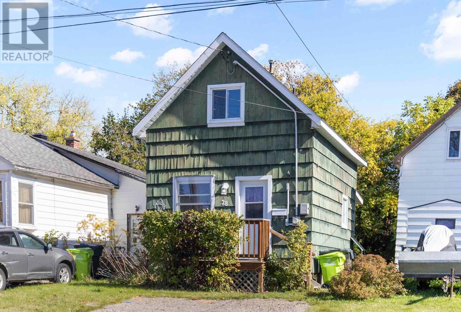 28 Spruce St, Sault Ste. Marie, Ontario  P6B 2G6 - Photo 1 - SM252941