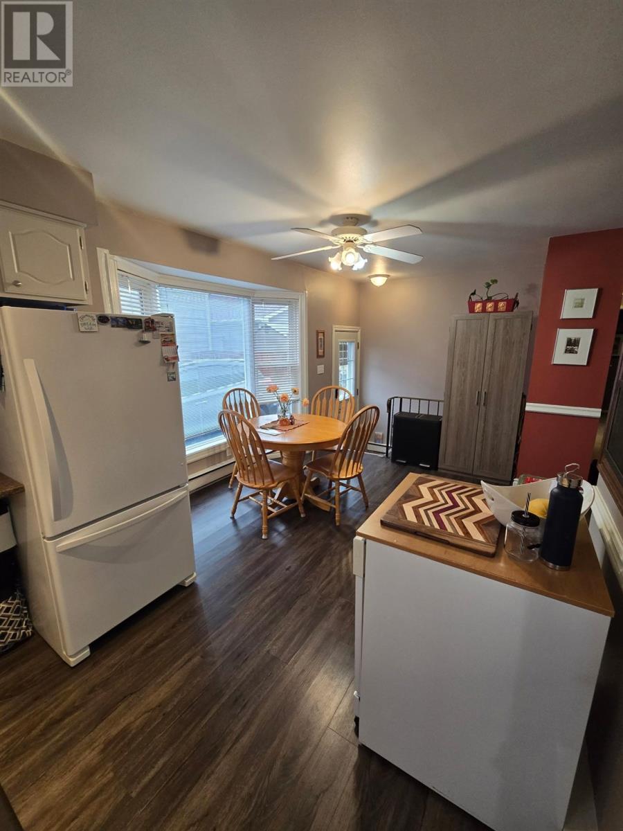 27 Canberra Cres, Elliot Lake, Ontario  P5A 2M5 - Photo 8 - SM252955