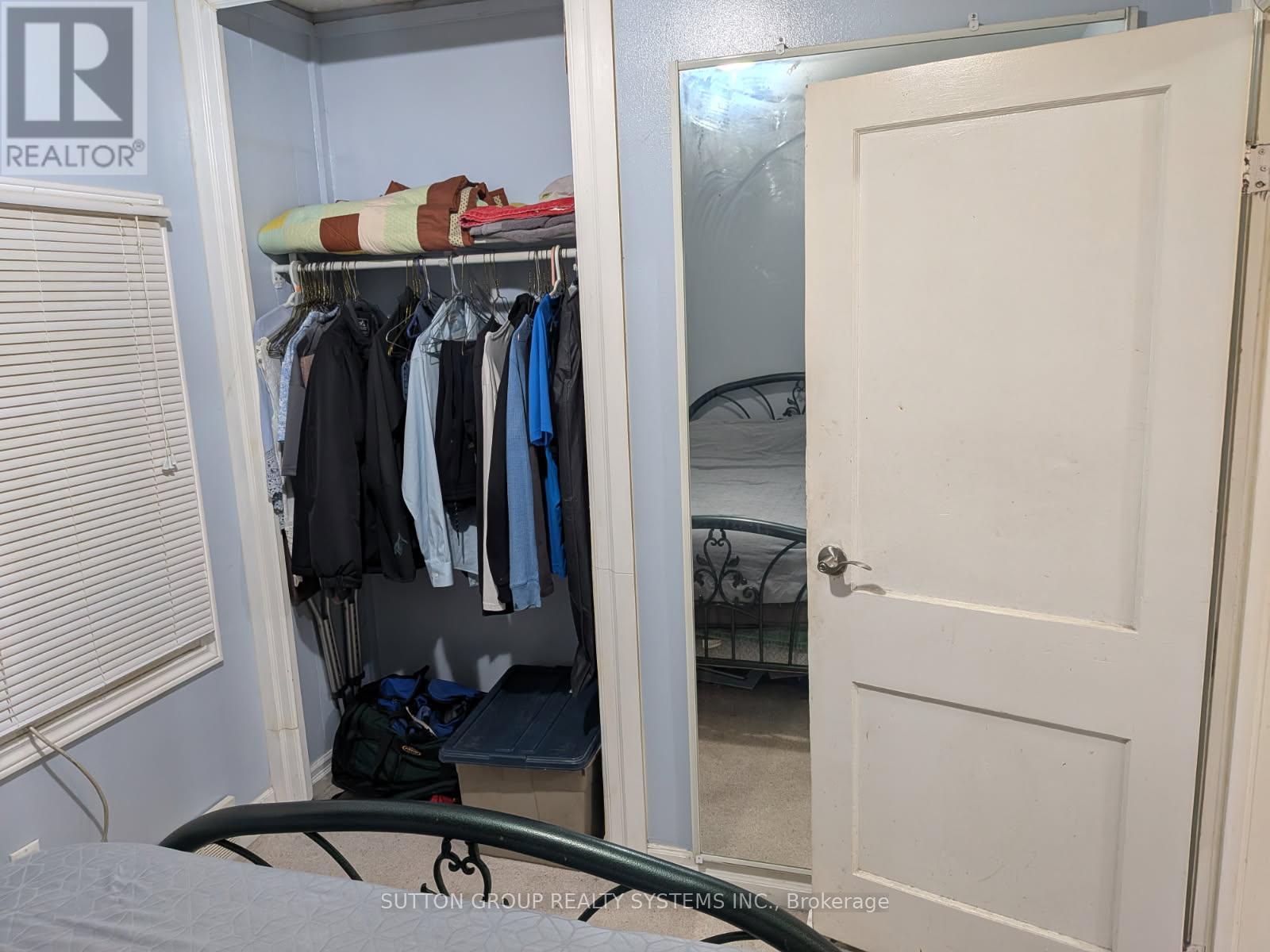 58 Newport Avenue, Toronto, Ontario  M1L 1J1 - Photo 6 - E12470460