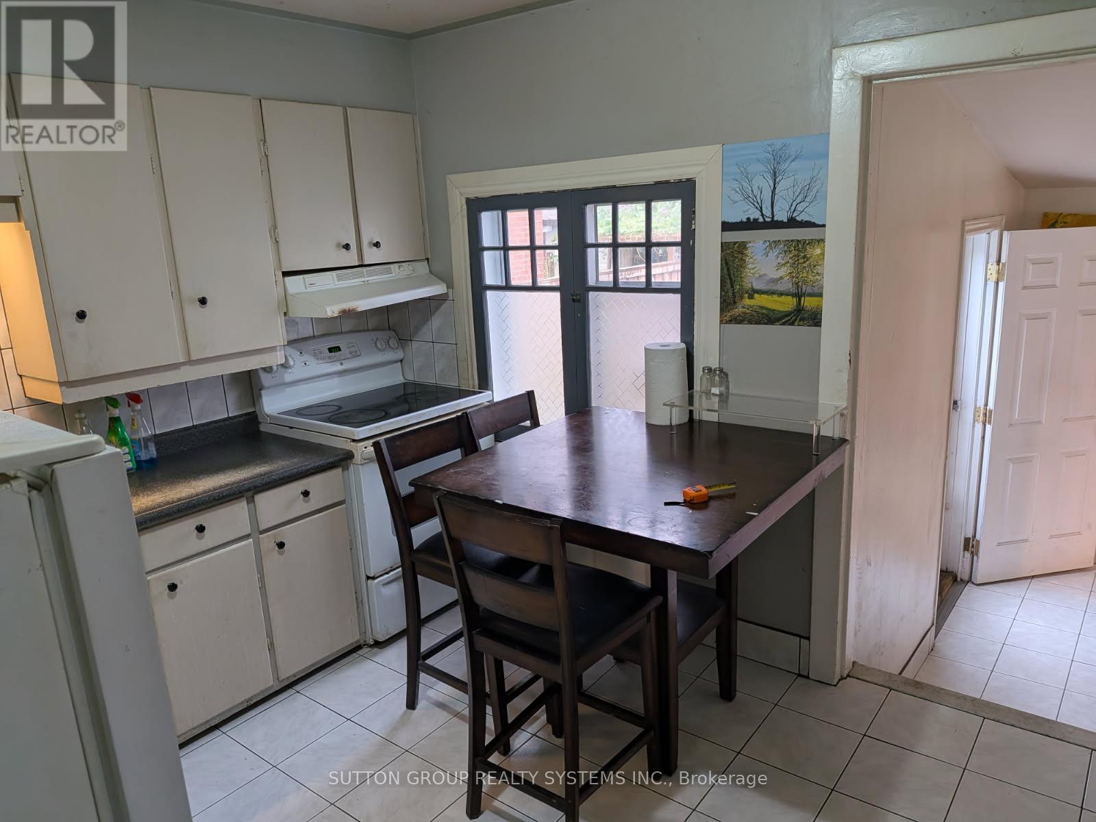 58 Newport Avenue, Toronto, Ontario  M1L 1J1 - Photo 4 - E12470460
