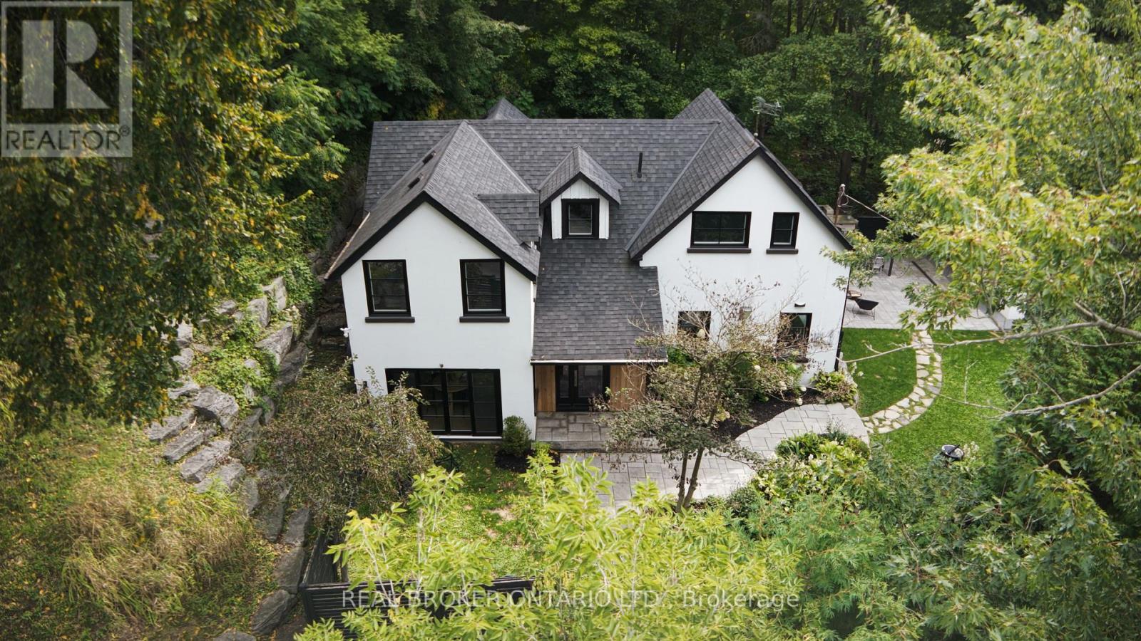 20 Laskay Lane, King, Ontario  L7B 1K4 - Photo 38 - N12389068