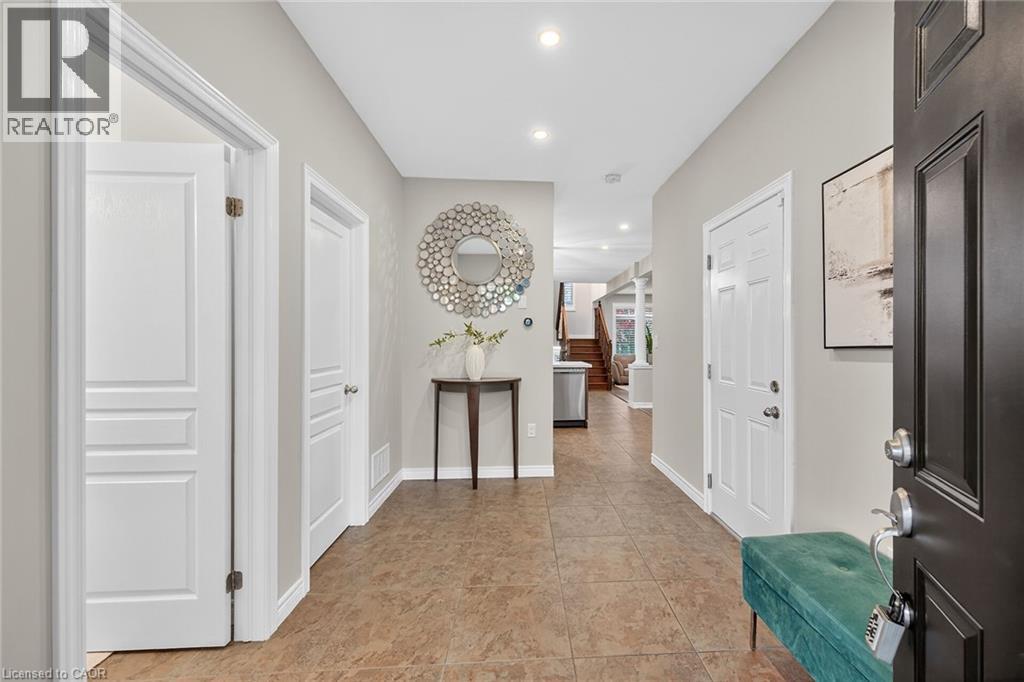181 Springview Drive, Waterdown, Ontario  L8B 0V9 - Photo 3 - 40780354