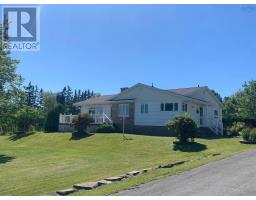 72 Harbourview Crescent