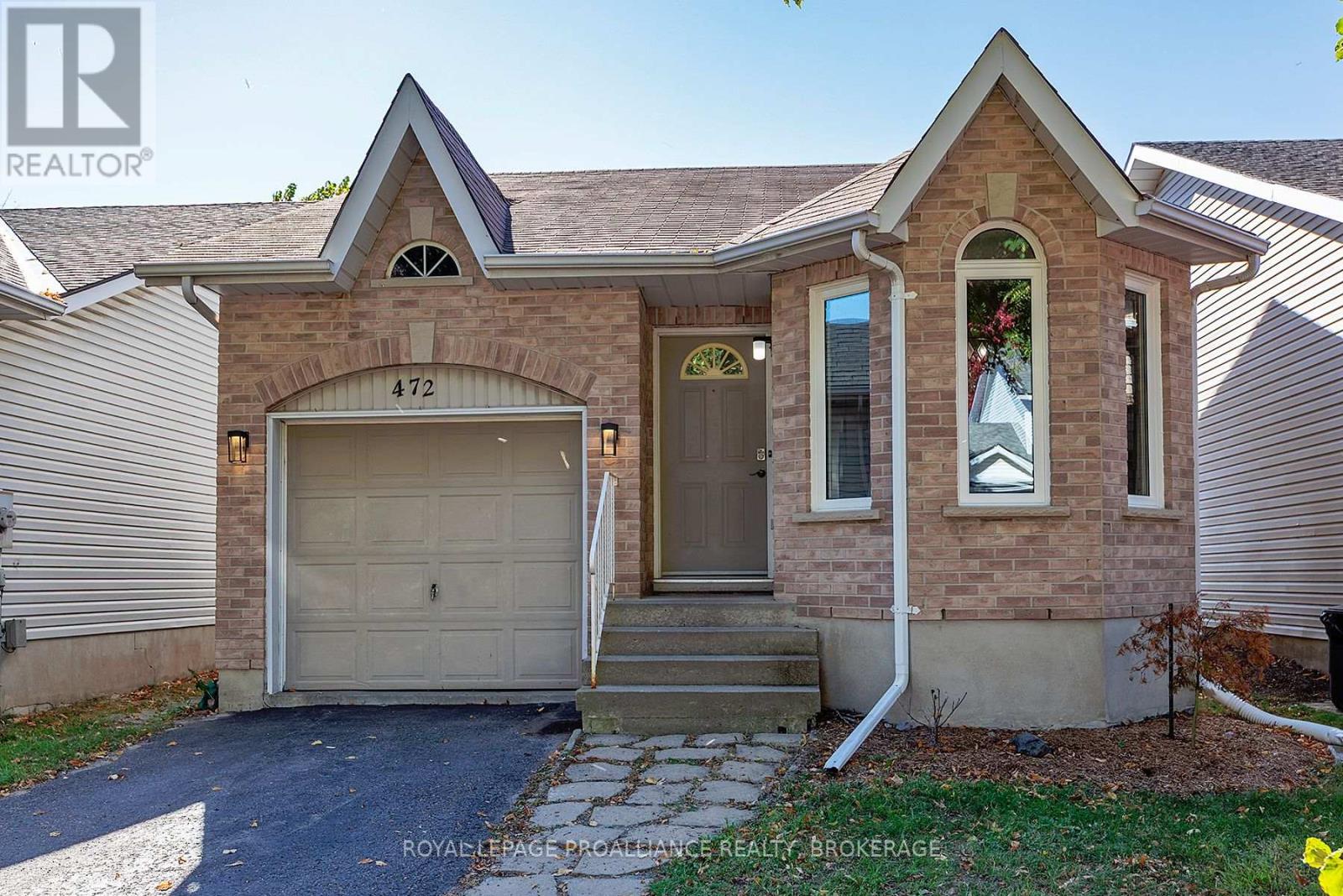472 Freeman Crescent, Kingston (Kingston East (Incl Barret Crt)), Ontario  K7K 7C9 - Photo 2 - X12471255