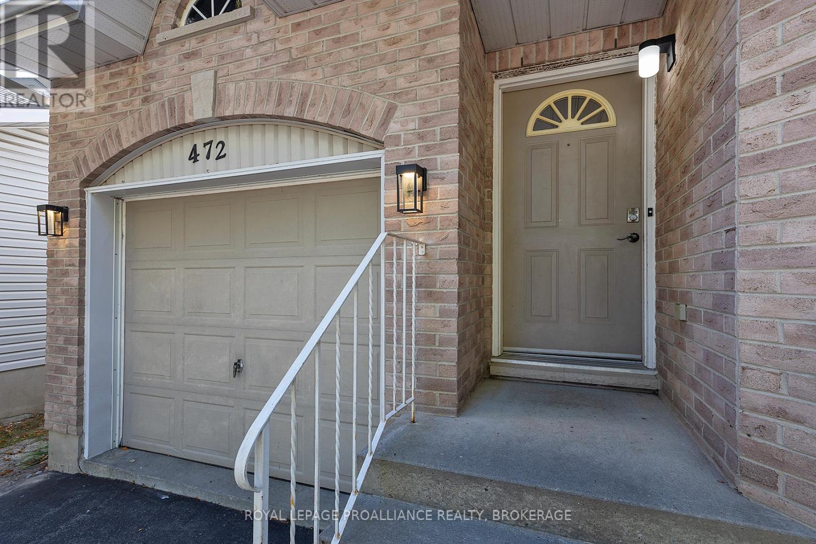 472 Freeman Crescent, Kingston (Kingston East (Incl Barret Crt)), Ontario  K7K 7C9 - Photo 3 - X12471255