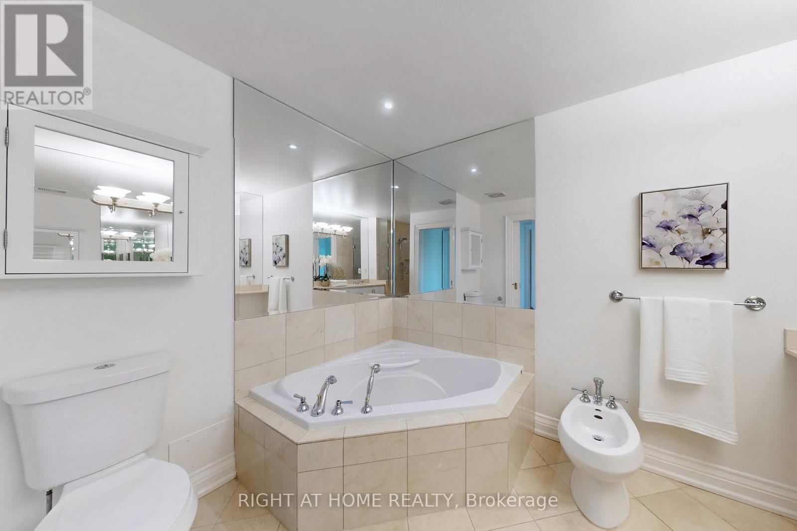 1201 - 38 Avenue Road, Toronto, Ontario  M5R 2G2 - Photo 31 - C12471150