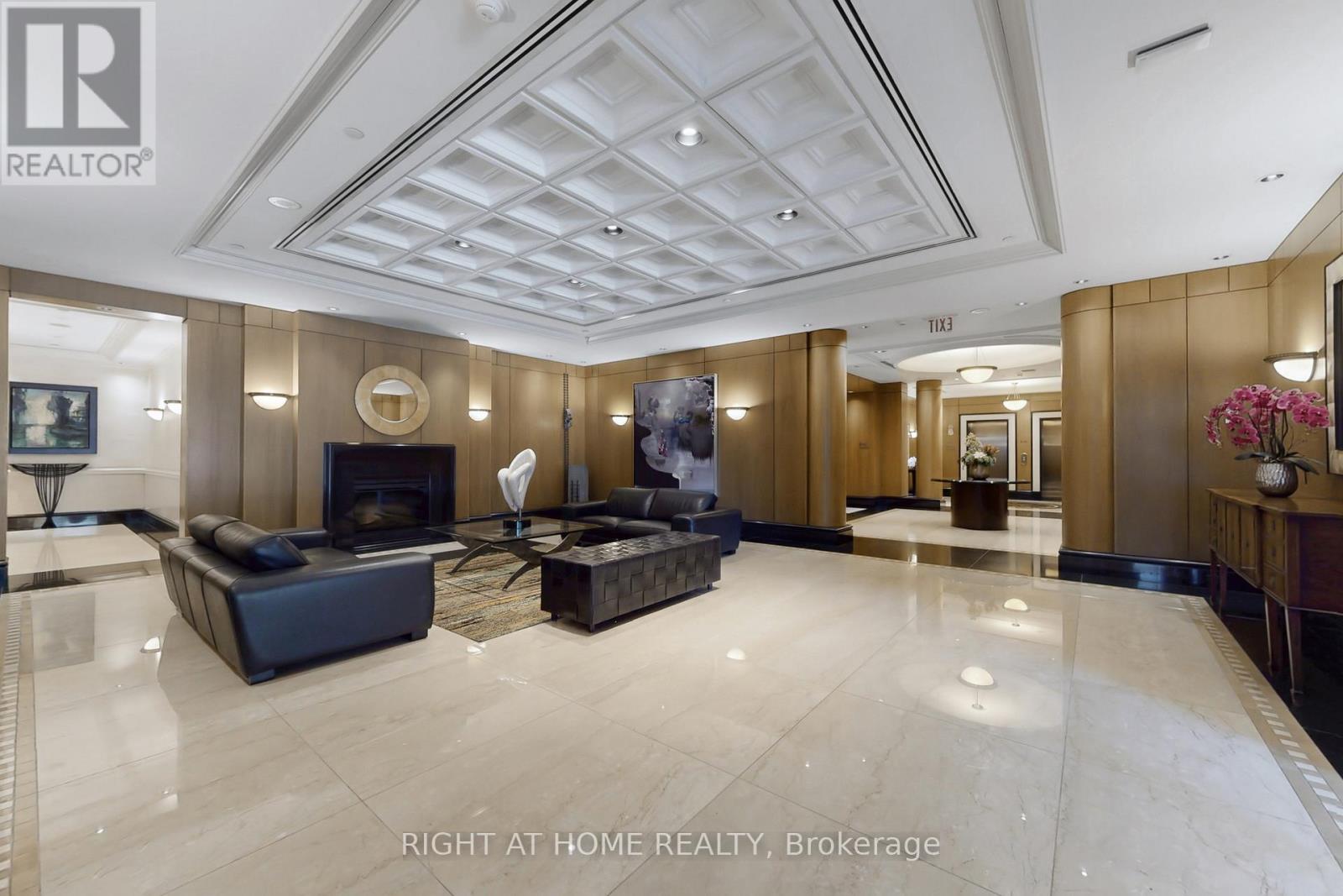 1201 - 38 Avenue Road, Toronto, Ontario  M5R 2G2 - Photo 4 - C12471150