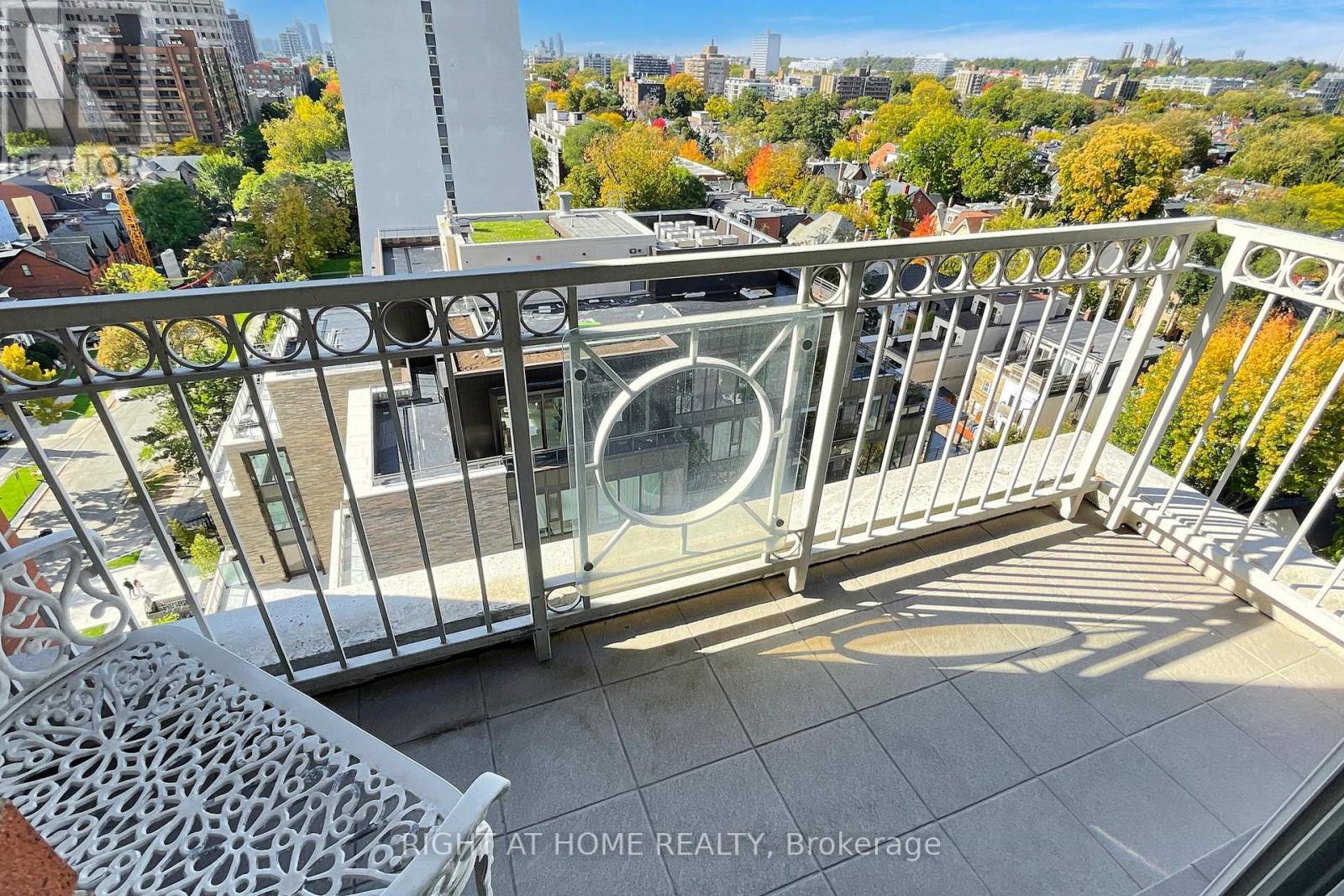 1201 - 38 Avenue Road, Toronto, Ontario  M5R 2G2 - Photo 43 - C12471150