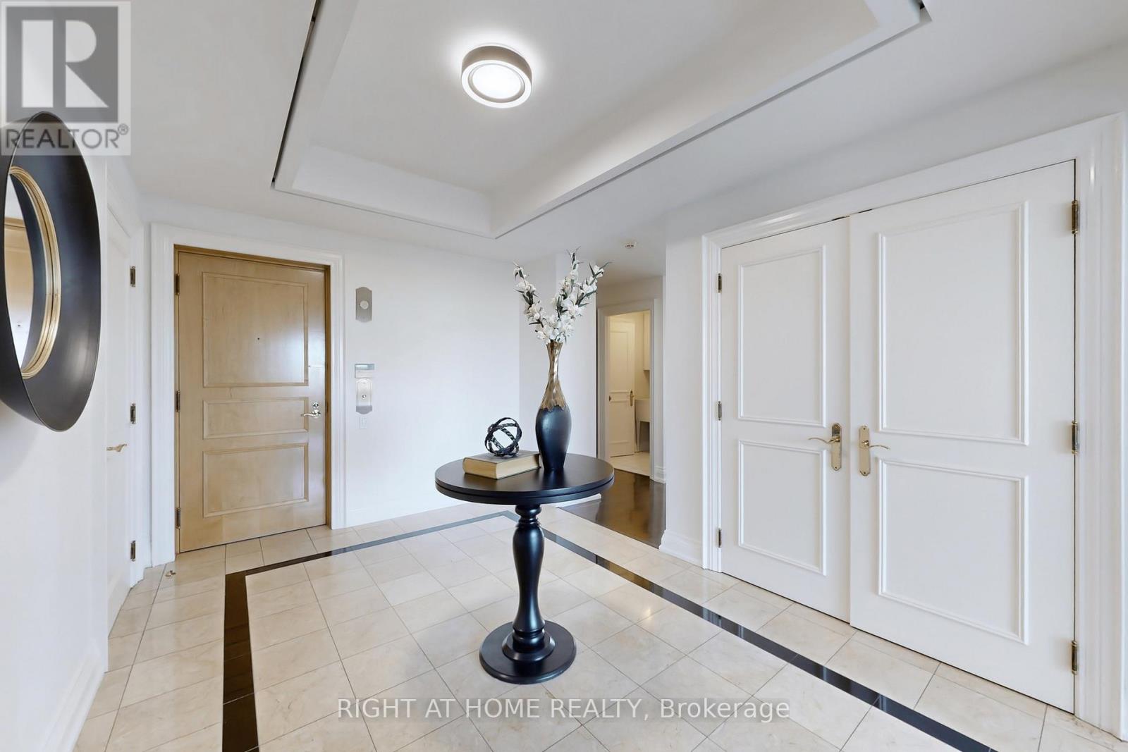 1201 - 38 Avenue Road, Toronto, Ontario  M5R 2G2 - Photo 6 - C12471150