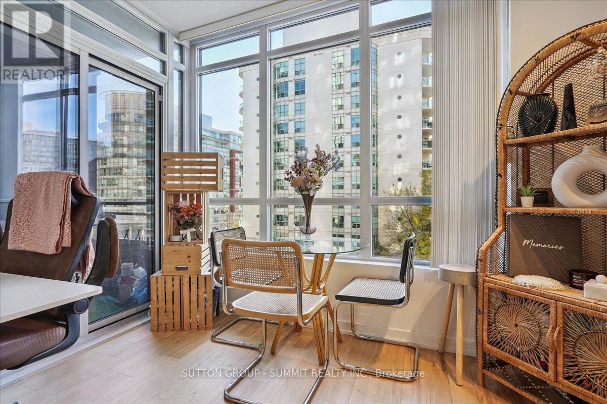 515 - 38 Dan Leckie Way, Toronto, Ontario  M5V 2V6 - Photo 4 - C12471154