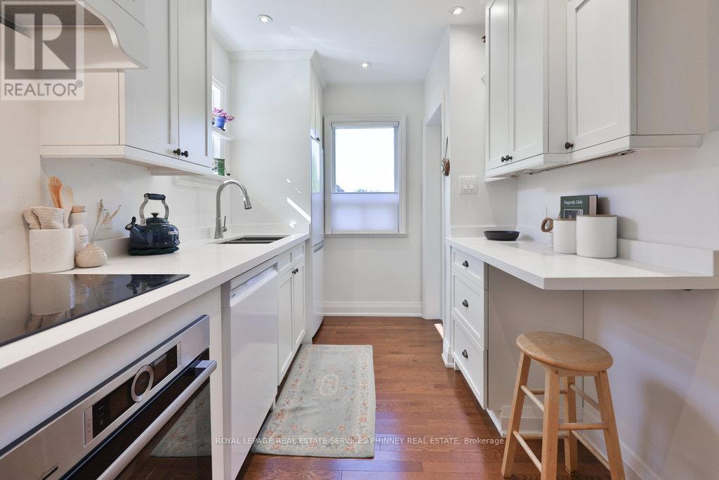 1088 Cherriebell Road, Mississauga, Ontario  L5E 2R3 - Photo 12 - W12462648