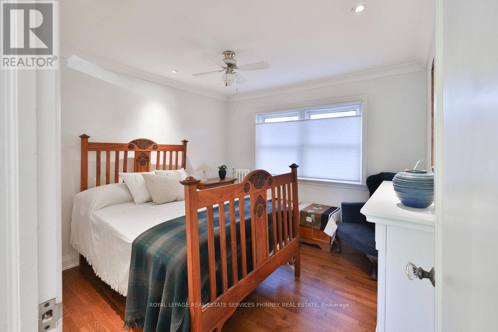 1088 Cherriebell Road, Mississauga, Ontario  L5E 2R3 - Photo 16 - W12462648