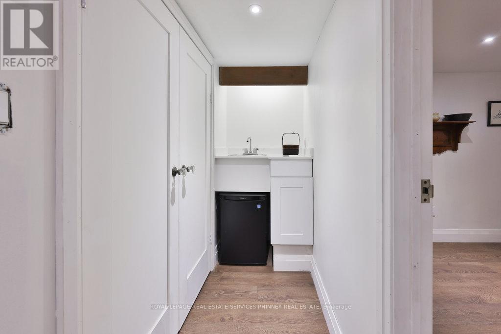 1088 Cherriebell Road, Mississauga, Ontario  L5E 2R3 - Photo 22 - W12462648