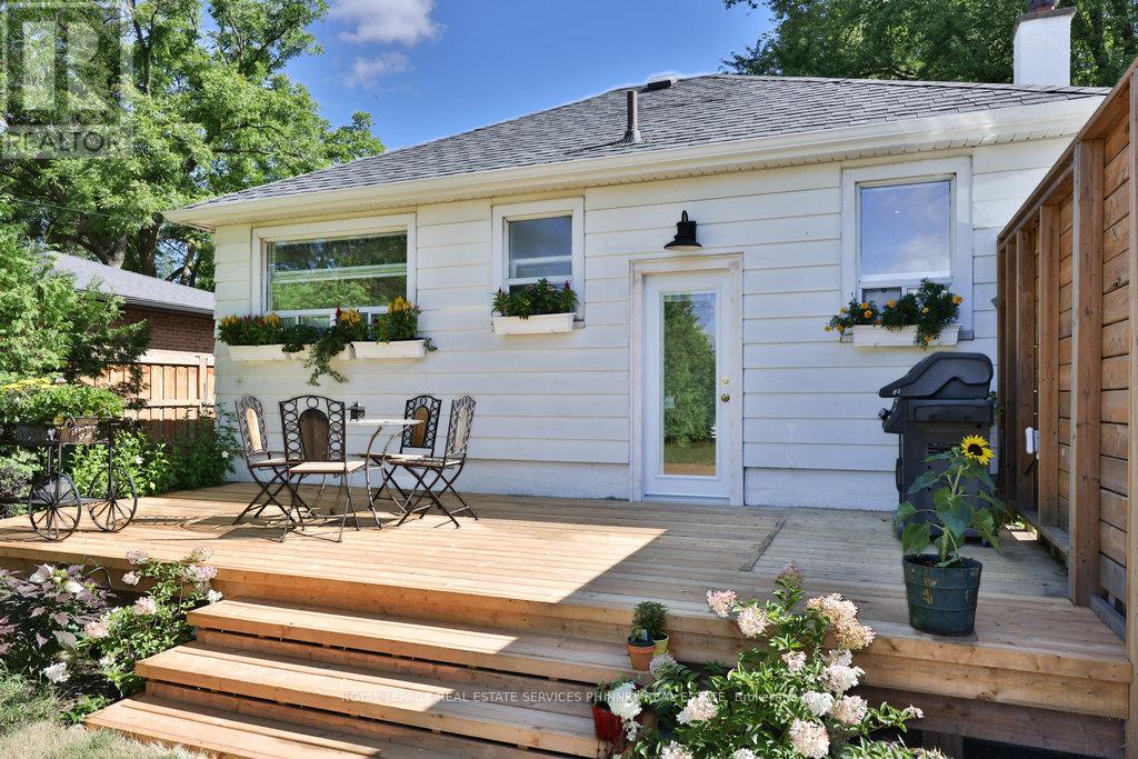 1088 Cherriebell Road, Mississauga, Ontario  L5E 2R3 - Photo 23 - W12462648