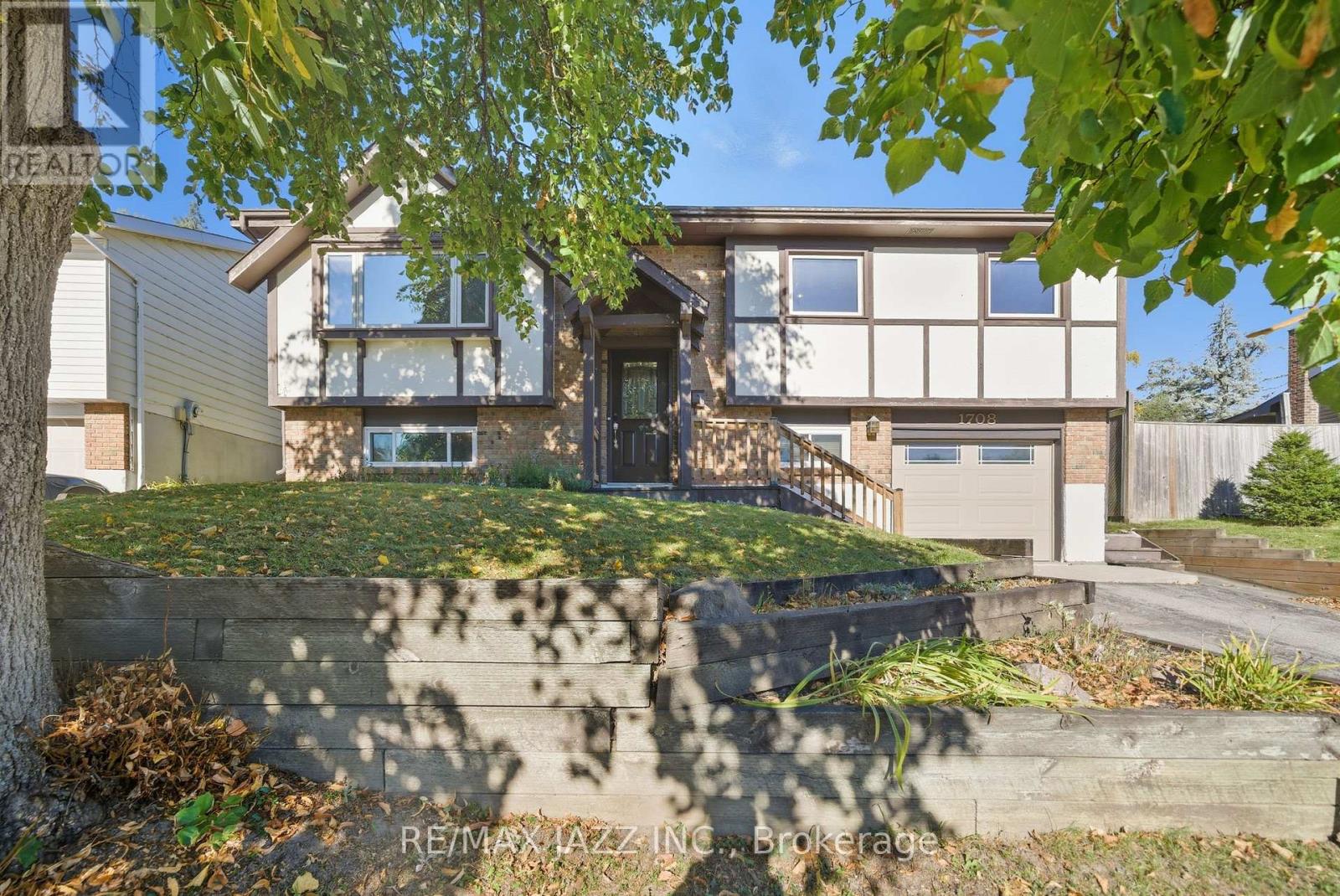 1708 REDWOOD DRIVE, Peterborough, Ontario