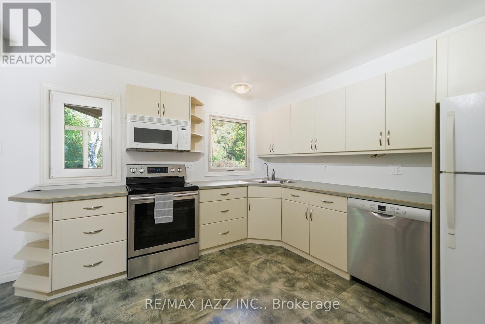 1708 Redwood Drive, Peterborough, Ontario  K9K 1M3 - Photo 13 - X12471311