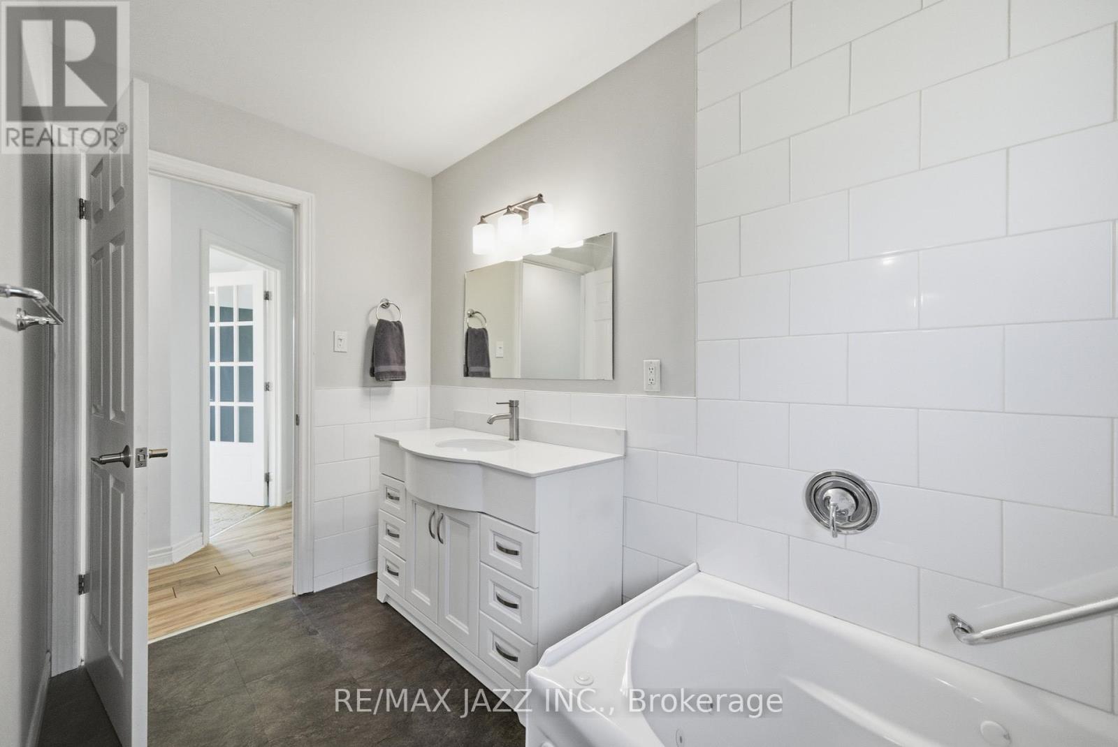1708 Redwood Drive, Peterborough, Ontario  K9K 1M3 - Photo 22 - X12471311