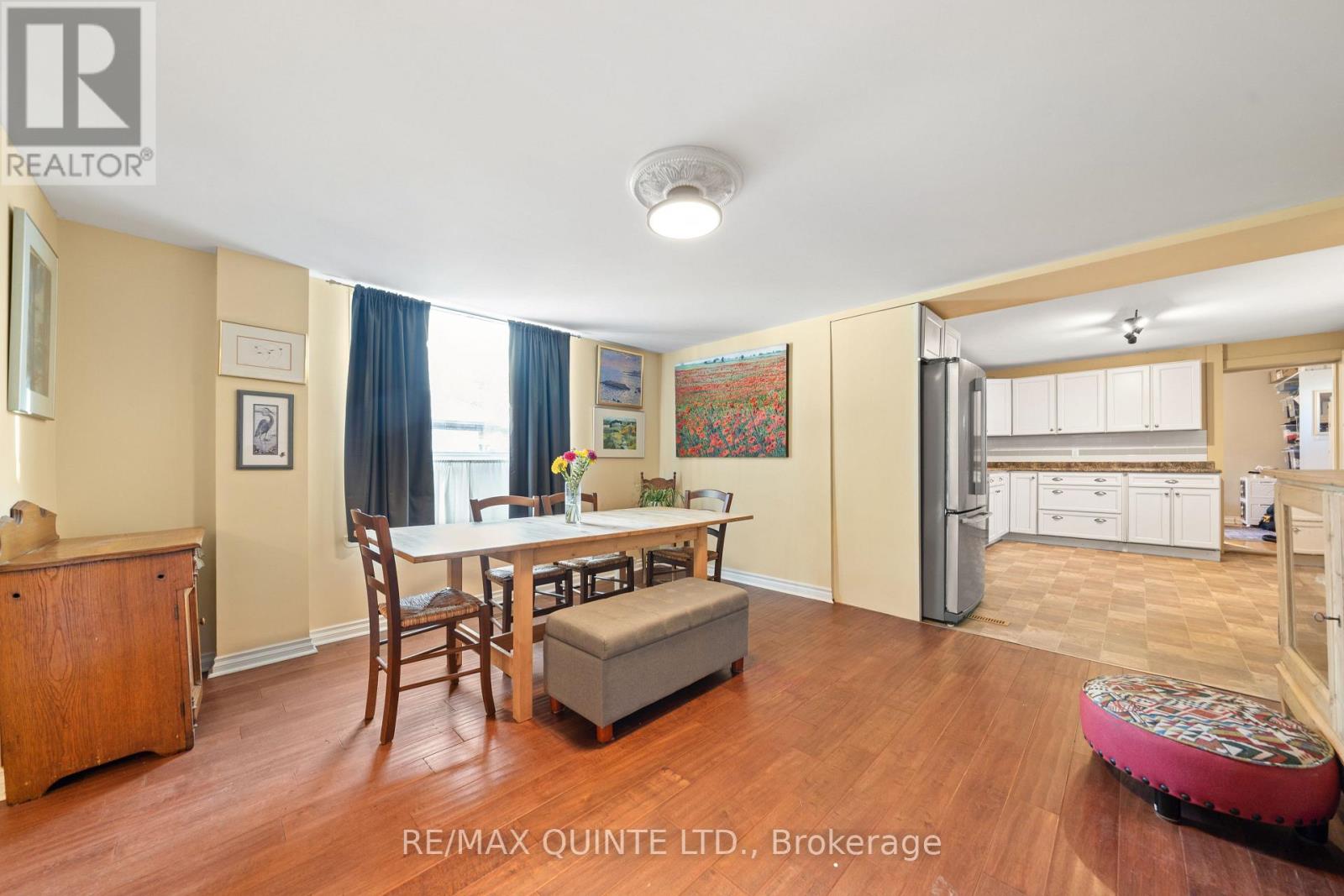 246 Foster Avenue, Belleville, Ontario K8N 3R3 - Photo 11 - X12471332