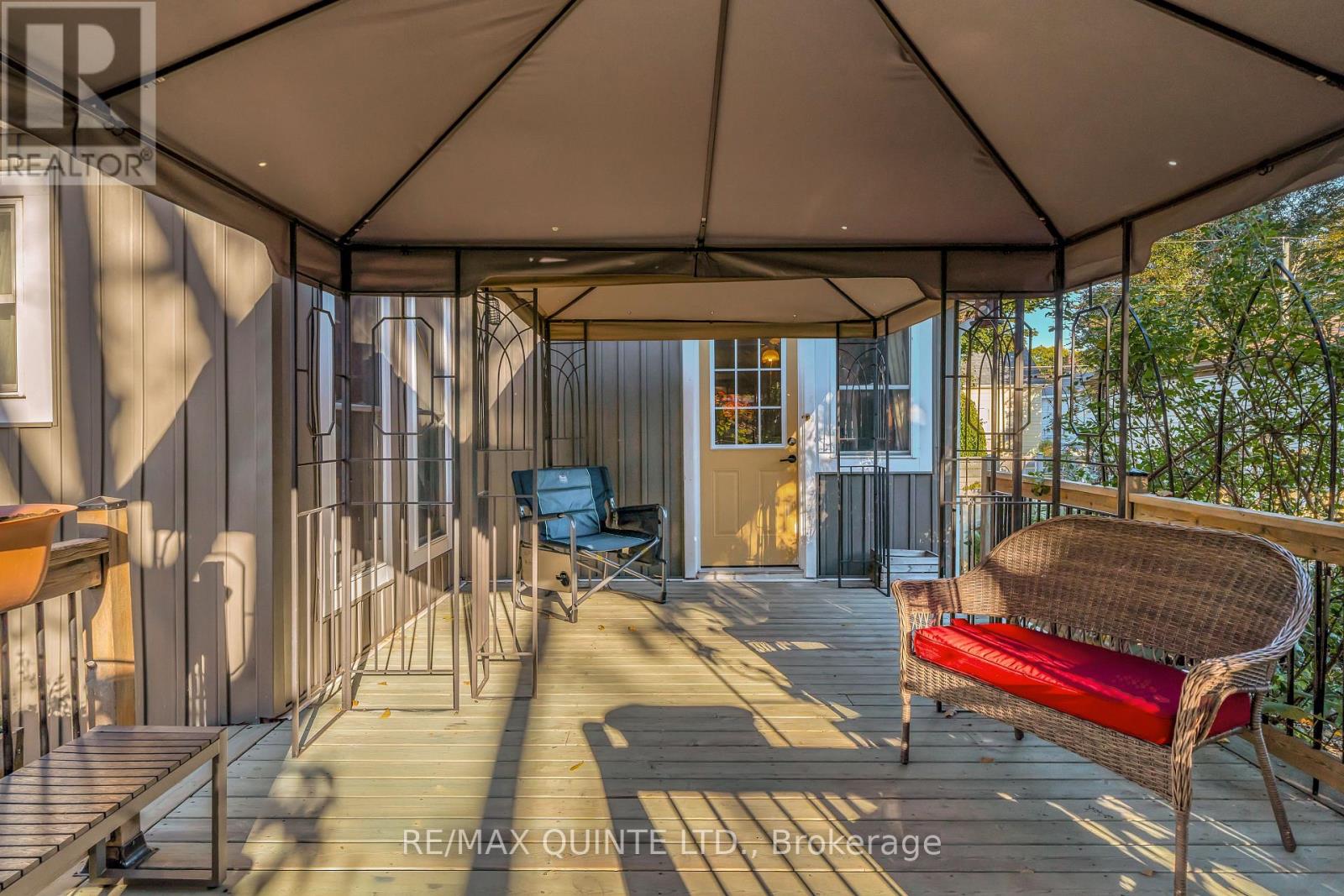 246 Foster Avenue, Belleville, Ontario K8N 3R3 - Photo 35 - X12471332