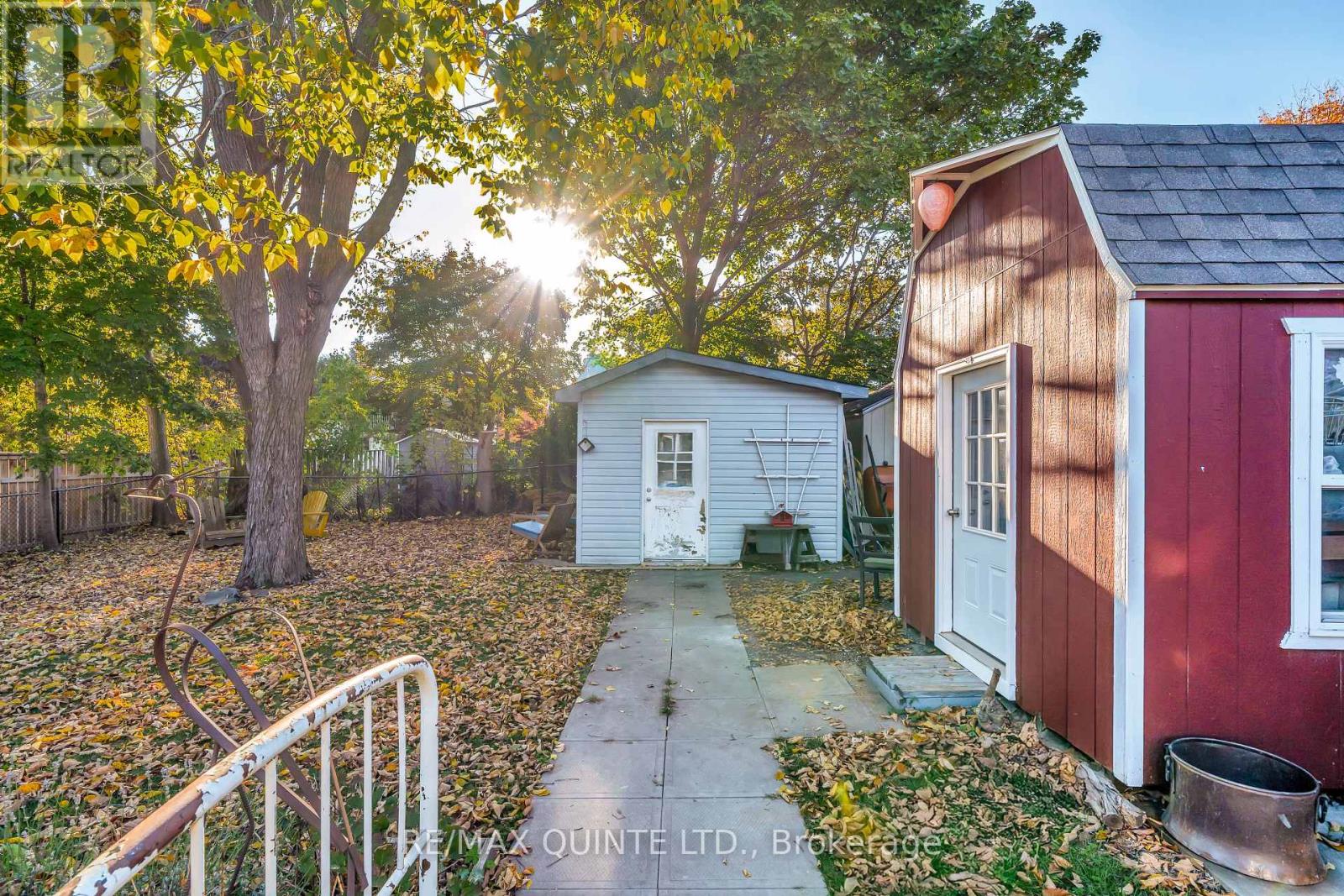 246 Foster Avenue, Belleville, Ontario K8N 3R3 - Photo 43 - X12471332