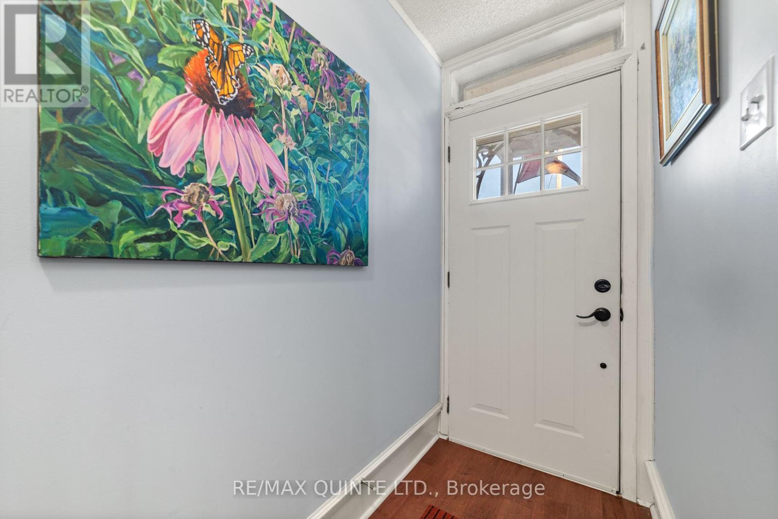 246 Foster Avenue, Belleville, Ontario K8N 3R3 - Photo 6 - X12471332