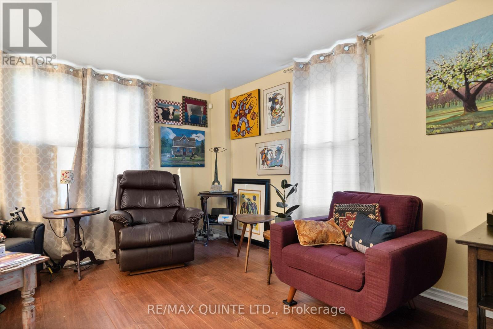 246 Foster Avenue, Belleville, Ontario K8N 3R3 - Photo 9 - X12471332