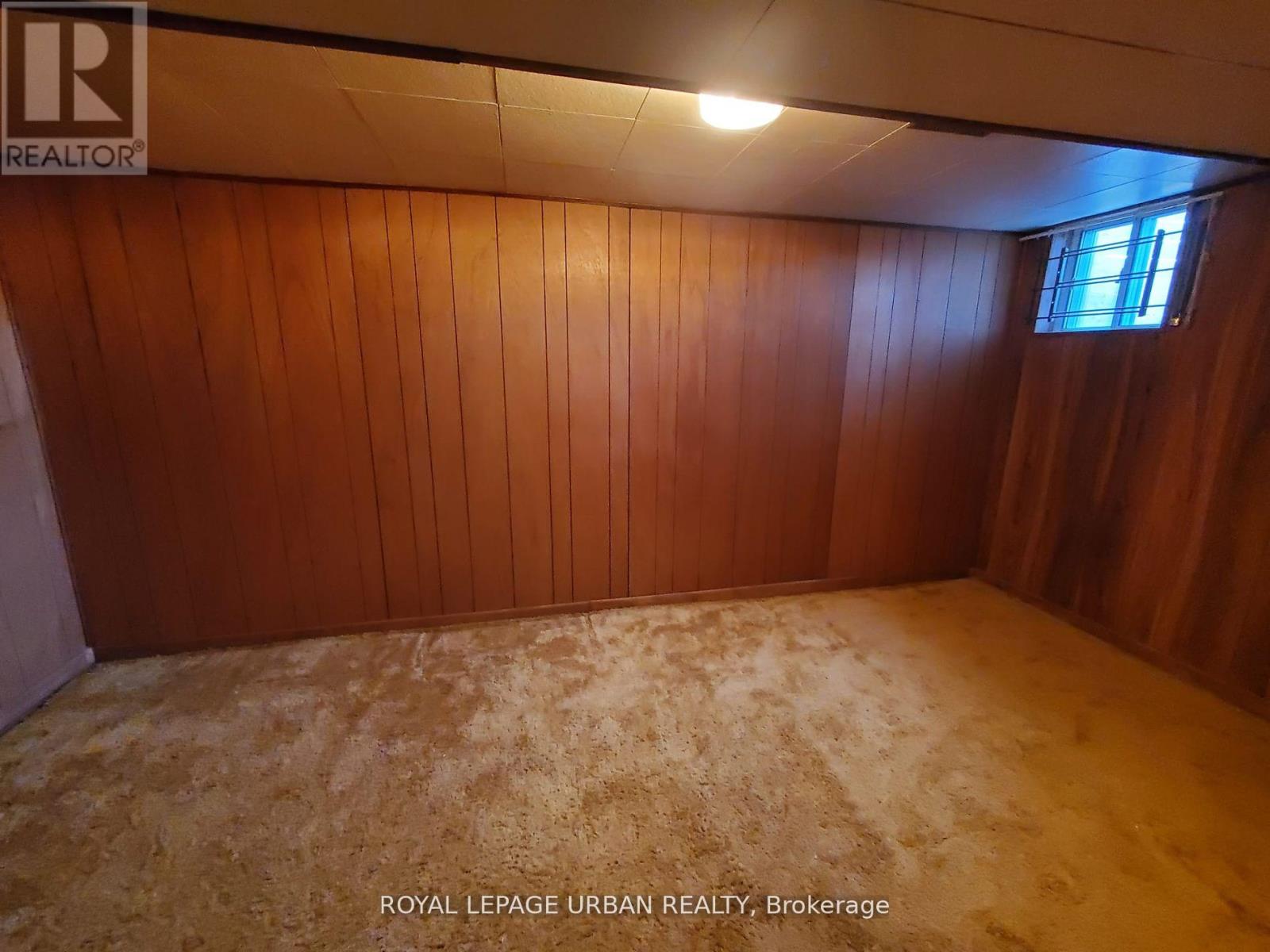 304 Linsmore Crescent, Toronto, Ontario  M4J 4L9 - Photo 12 - E12471161