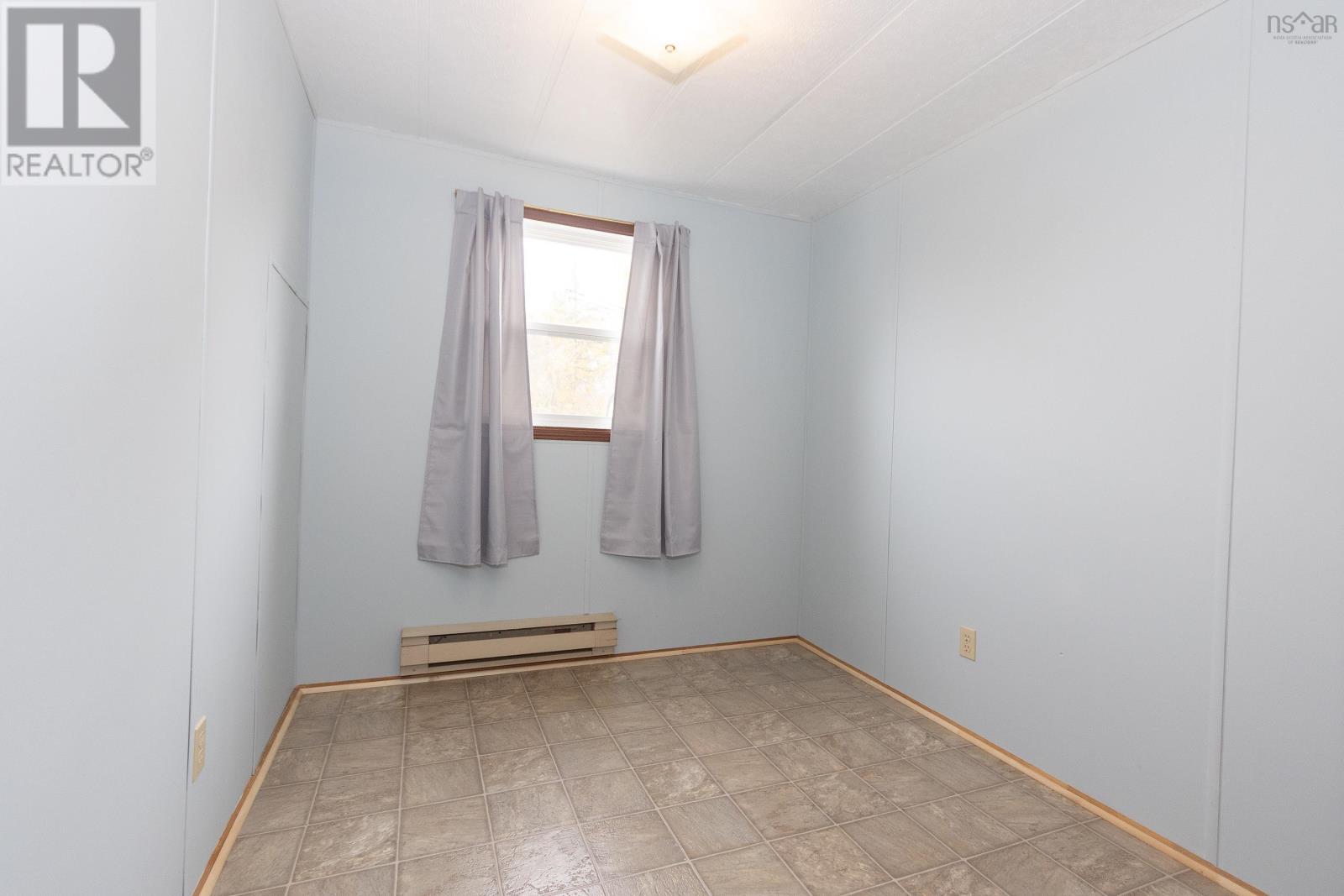 44 Anson Avenue, Amherst, Nova Scotia  B4H 4K7 - Photo 13 - 202526171