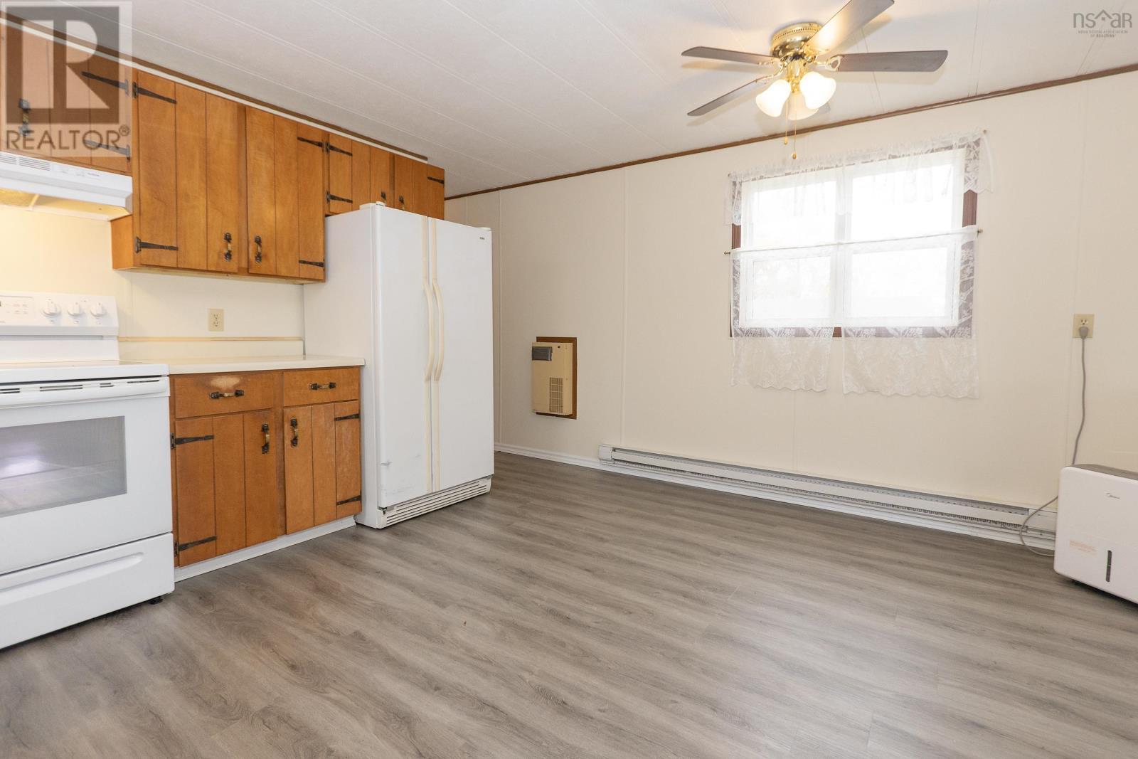 44 Anson Avenue, Amherst, Nova Scotia  B4H 4K7 - Photo 5 - 202526171