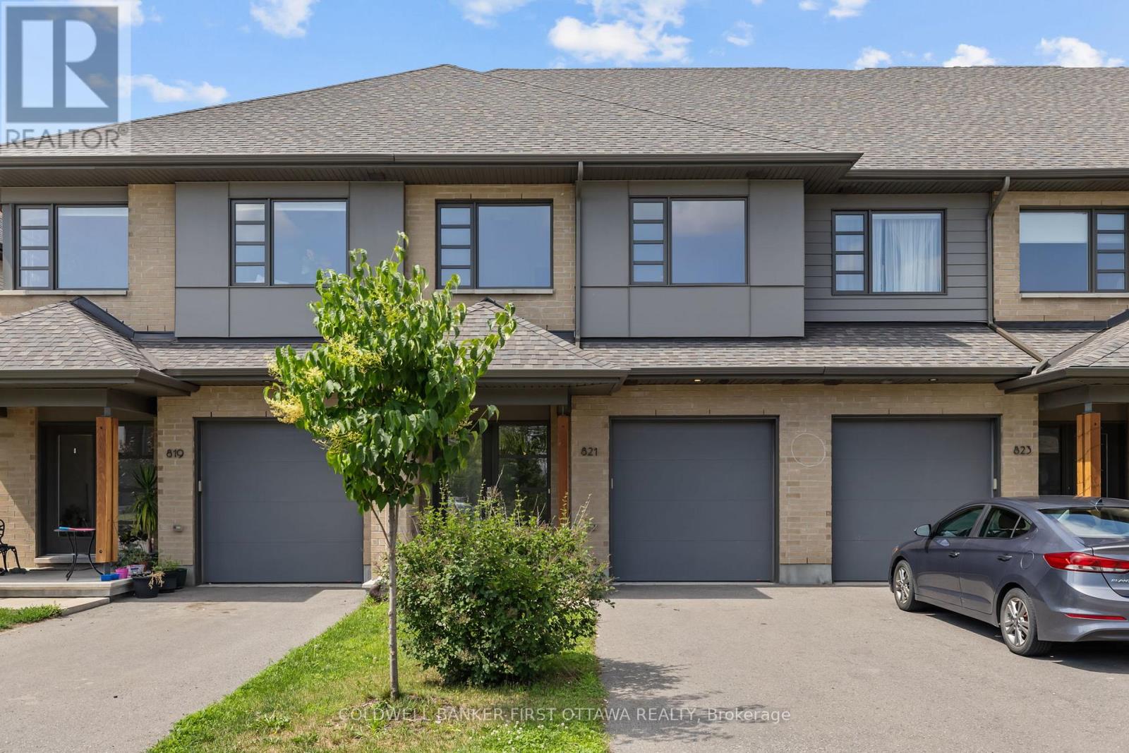 821 QUARTET AVENUE, Ottawa, Ontario