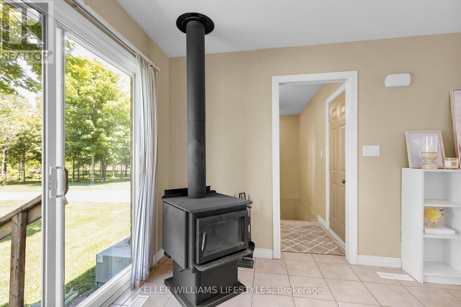 32420 Silver Clay Line, Dutton/dunwich, Ontario  N0L 1P0 - Photo 13 - X12471289