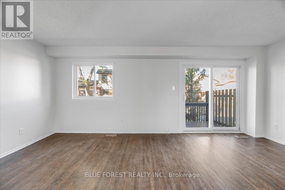 78 - 971 Adelaide Street S, London South (South Y), Ontario  N6E 2H3 - Photo 8 - X12471322