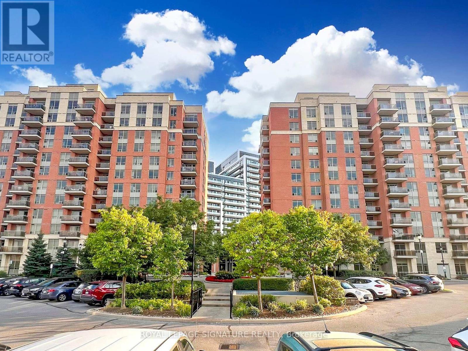 708 - 75 KING WILLIAMS CRESCENT, Richmond Hill, Ontario
