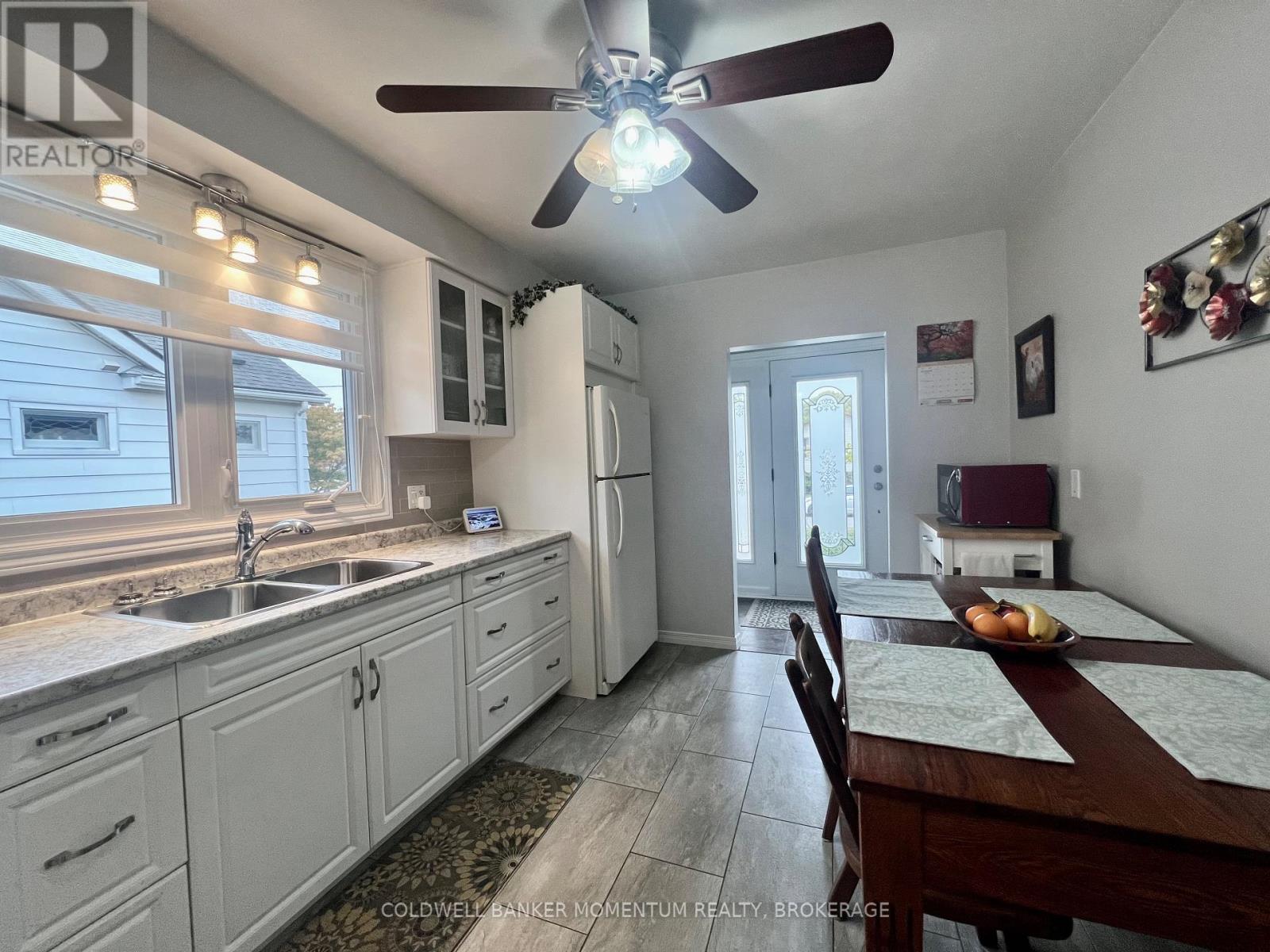 17 1/2 Whitworth Street, St. Catharines, Ontario  L2S 1G5 - Photo 13 - X12471186