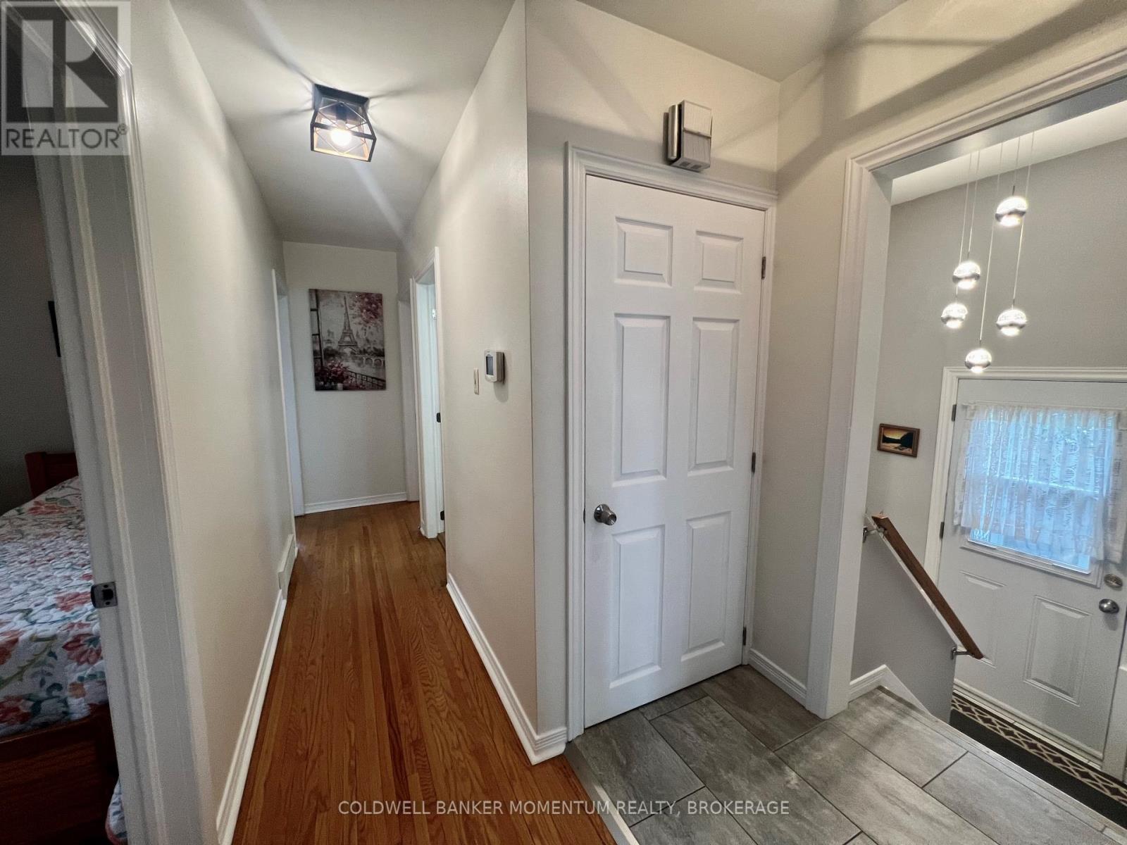 17 1/2 Whitworth Street, St. Catharines, Ontario  L2S 1G5 - Photo 28 - X12471186