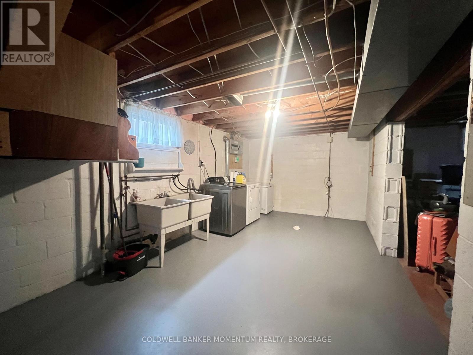 17 1/2 Whitworth Street, St. Catharines, Ontario  L2S 1G5 - Photo 35 - X12471186