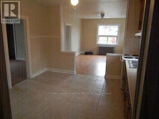 366 Crowland Avenue, Welland, Ontario  L3B 1X7 - Photo 2 - X12471265