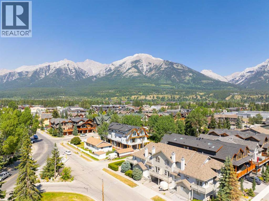 905 Bridge Road, Canmore, Alberta  T1W 2E5 - Photo 9 - A2250489