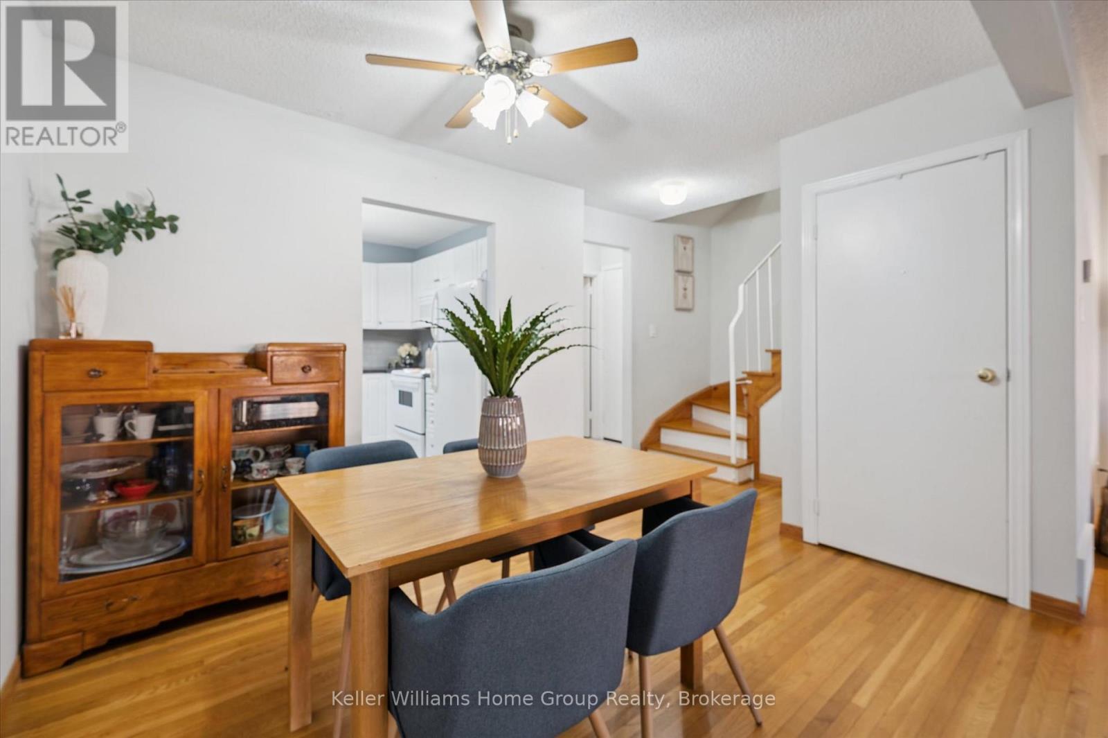 39 - 201 Silvercreek Parkway N, Guelph, Ontario  N1H 3T4 - Photo 6 - X12471216