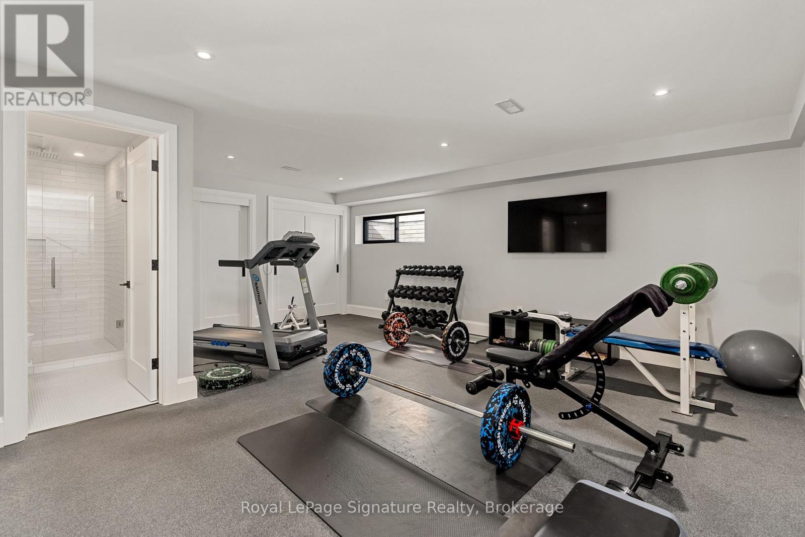 101 Deer Lane, Blue Mountains, Ontario  N0H 1J0 - Photo 41 - X12471237