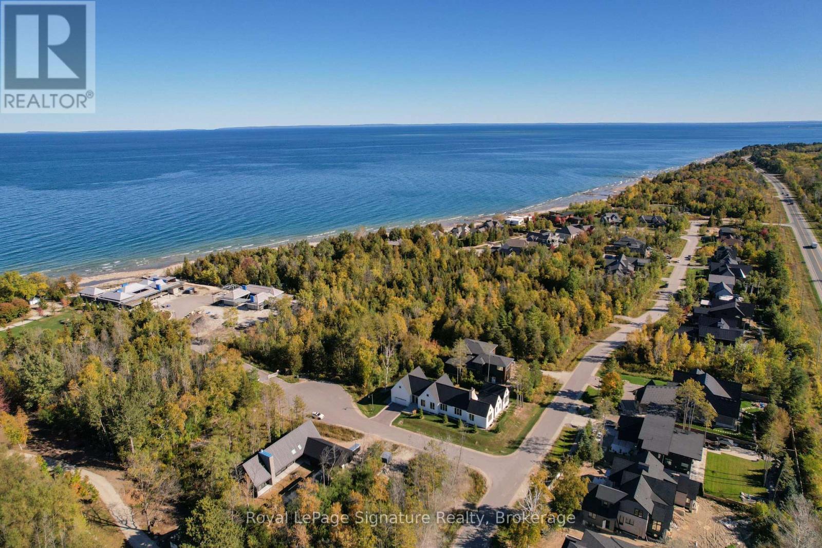 101 Deer Lane, Blue Mountains, Ontario  N0H 1J0 - Photo 47 - X12471237