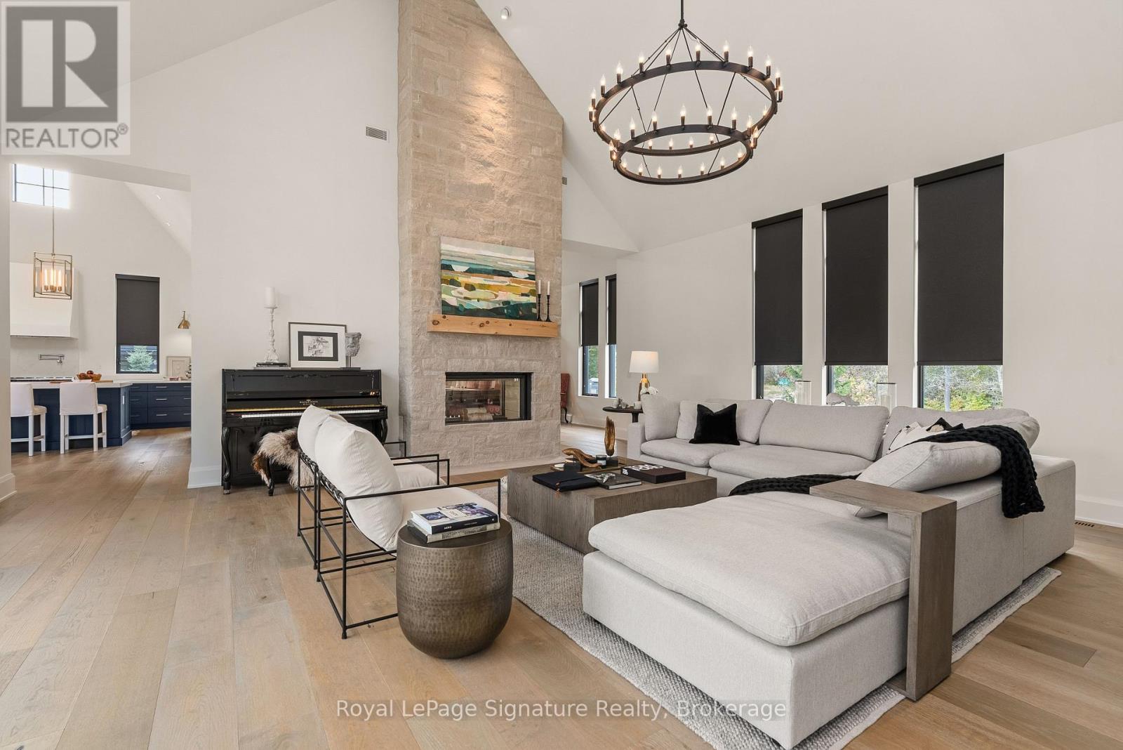 101 Deer Lane, Blue Mountains, Ontario  N0H 1J0 - Photo 6 - X12471237
