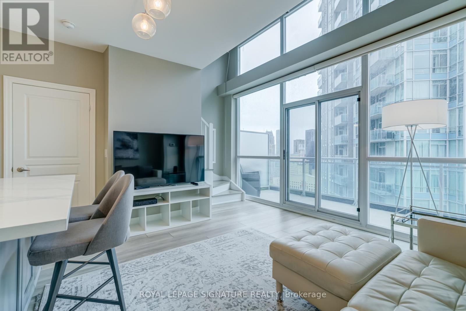 2502 - 223 Webb Drive, Mississauga, Ontario  L5B 0E8 - Photo 17 - W12471159