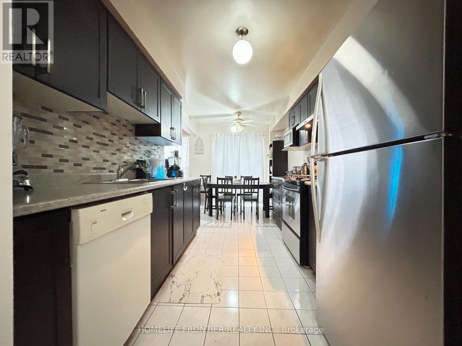 36 - 2555 Thomas Street, Mississauga, Ontario  L5M 5P6 - Photo 11 - W12471164