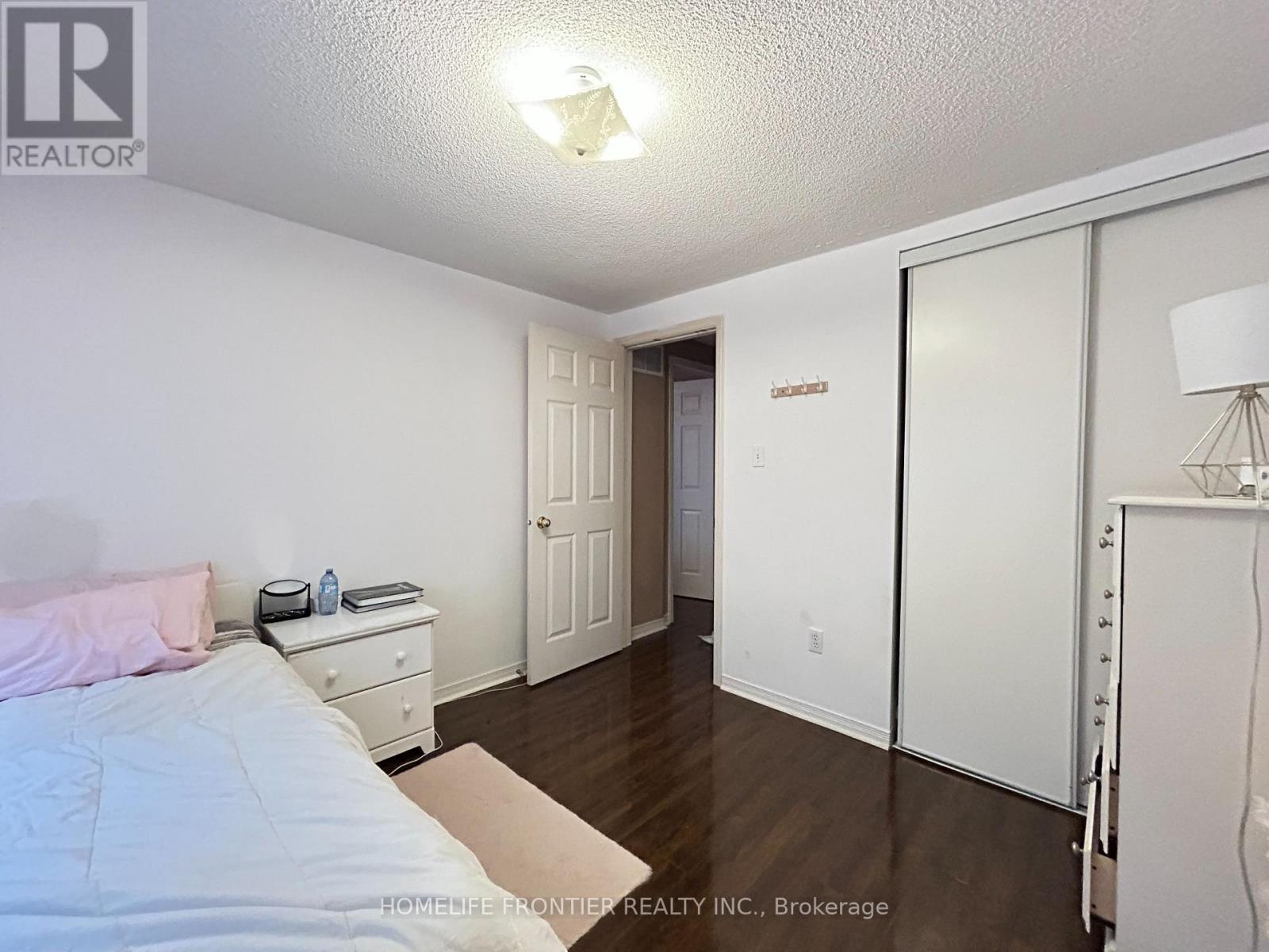 36 - 2555 Thomas Street, Mississauga, Ontario  L5M 5P6 - Photo 21 - W12471164