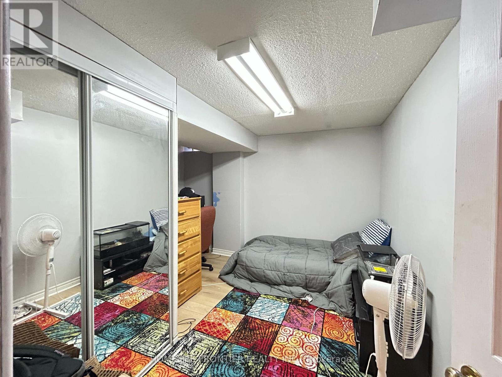 36 - 2555 Thomas Street, Mississauga, Ontario  L5M 5P6 - Photo 27 - W12471164